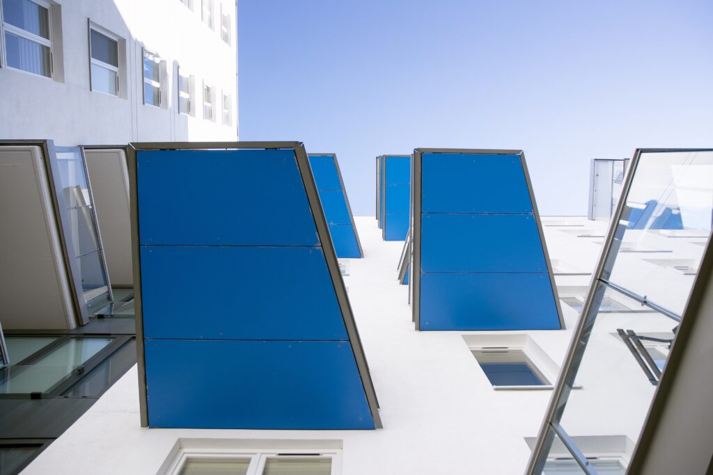 Portable Solar vs Rooftop Solar