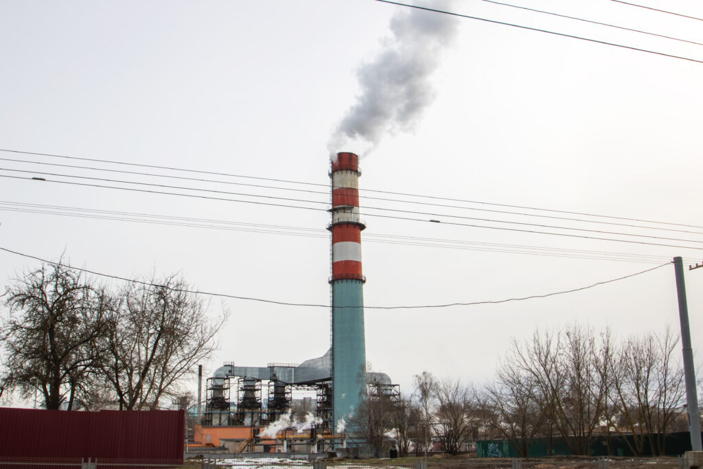 How Long Can a Power Station Run an Electric Smoker