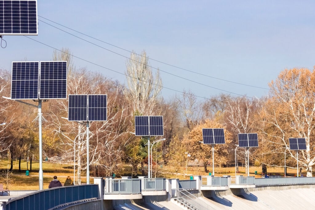 How Many Solar Panels for a 500Wh Power Station