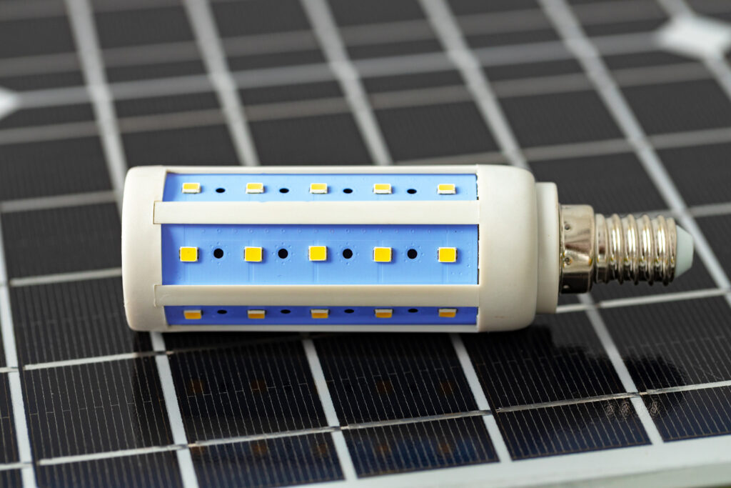 Solar Panels in Series vs. Parallel: Voltage & Current
